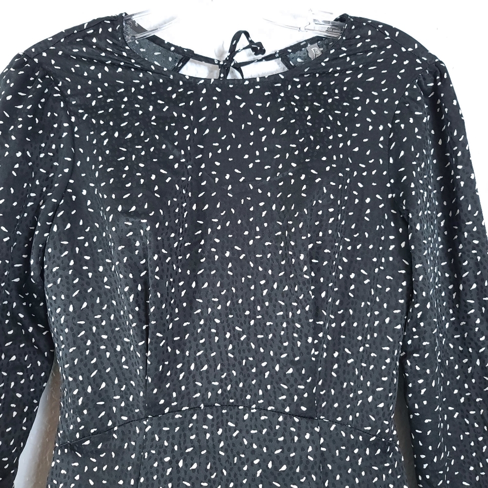 Urban Outfitters Angela Cut-Out Back Maxi Dress - Picture 6 of 12